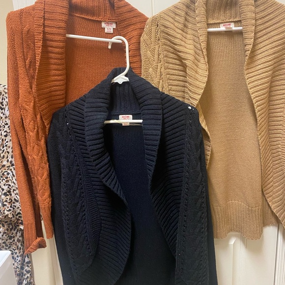 Massimo Sweaters - Massimo Black and Tan Cardigan Sweaters Shawl Collar